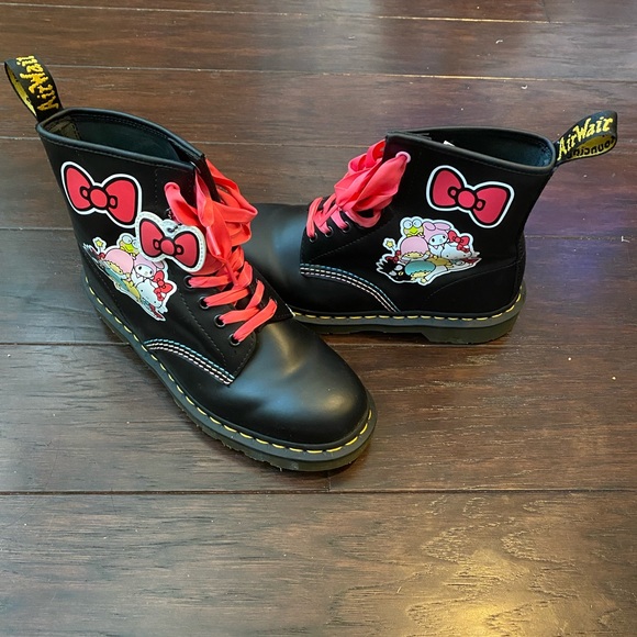 Limited edition Hello Kitty Doc Martens. - Picture 2 of 3